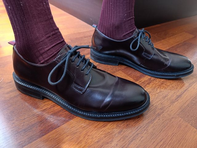 ZAPATOS HOMBRE PIEL COLOR BURDEOS