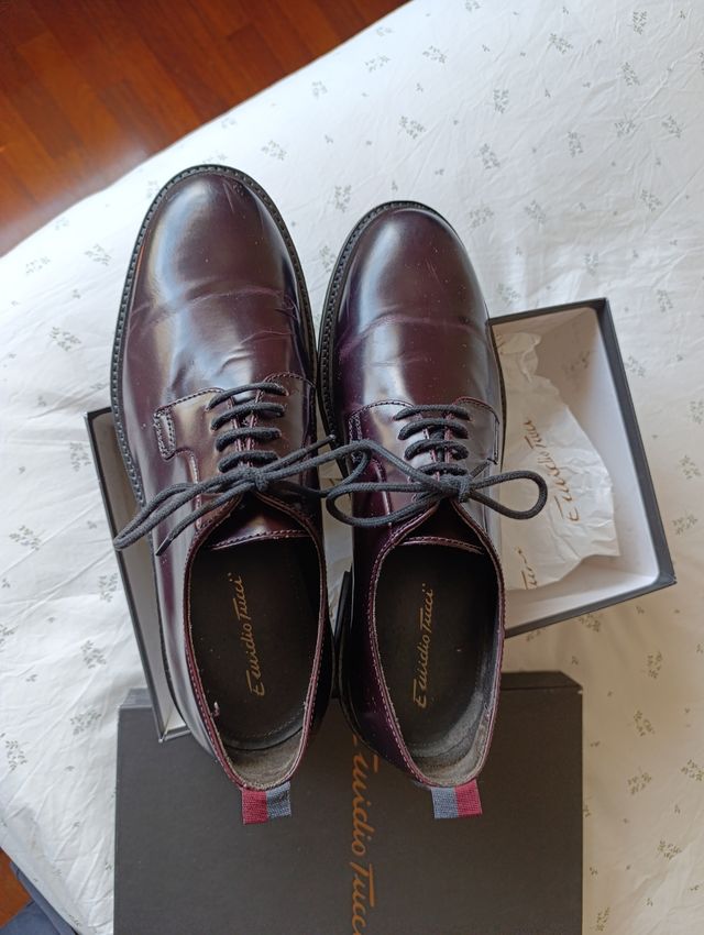 ZAPATOS HOMBRE PIEL COLOR BURDEOS