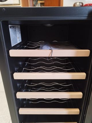 MiniNevera de vinos Climadiff