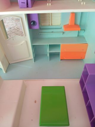 Maletín casa muñecas barriguitas