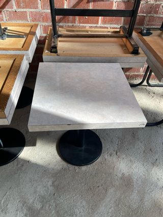 Tavoli da bar 60€ per unità