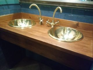 CARPINTERIA A MEDIDA, RESTAURACION Y MAS