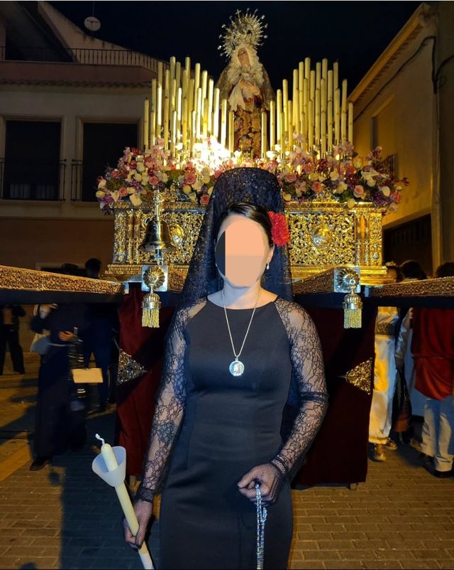 Vestido mantilla Semana Santa de segunda mano por 59 EUR en Abarán