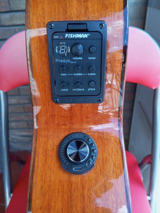  GUITARRA ADMIRA A2 FISHMAN Y OS1