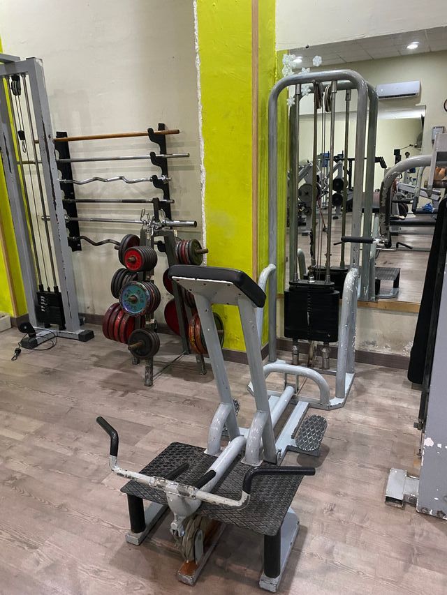 MAQUINA DE REMO EN PUNTA