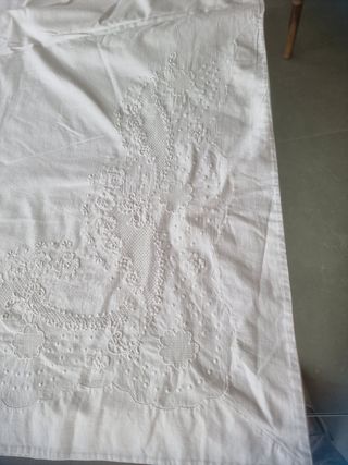 Sabana matrimonio bordada a mano blanca