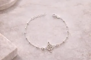 ÚLTIMA! Pulsera nudo de brujas con bolitas plata
