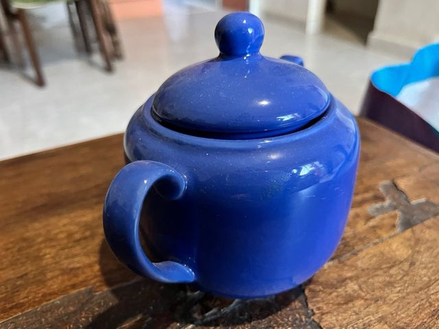 Tetera o para leche ceramica azul