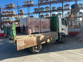 Cubas y Portes y Mudanzas