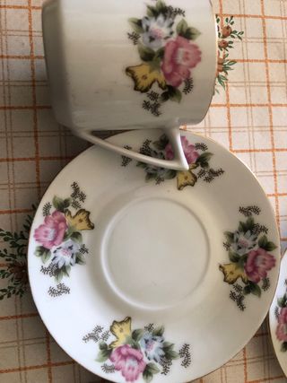 Tazze e piattini da caffè