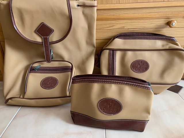 Bolsos macutos de viaje logo Cepsa sin uso 15€ cada lote
