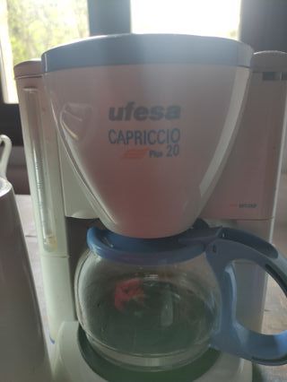 Cafetera y tostadora