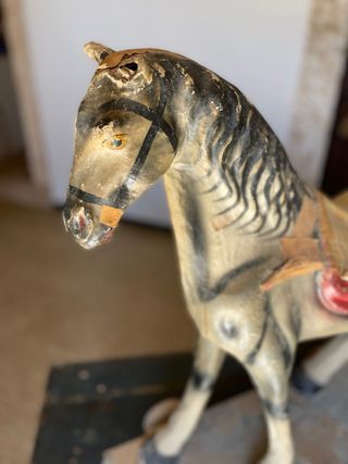 CABALLO DE CARTÓN PIEDRA AÑOS 50