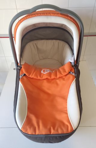 Conjunto cochecito,silla coche y capazo Peg Perego
