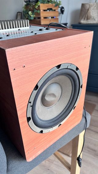 5 altavoces + 1 subwoofer JBL para Home Cinema