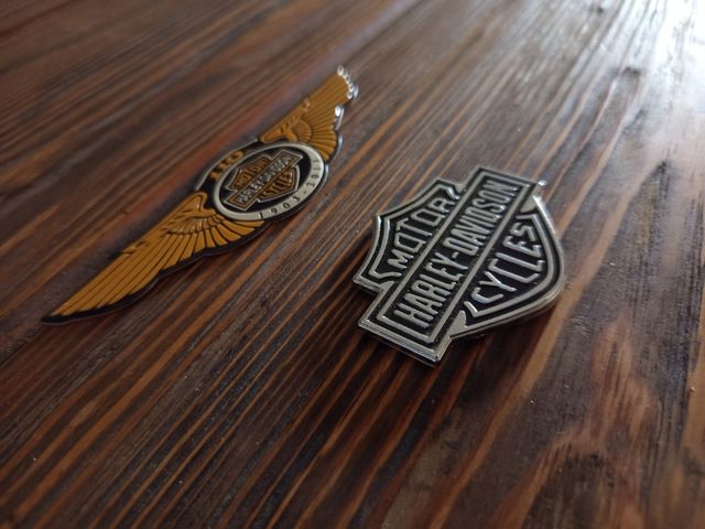 Lote pegatinas Harley-Davidson en metal y vinilo