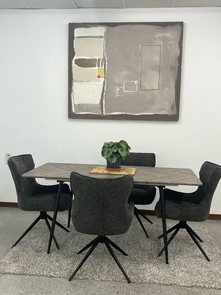 MESA EXTENSIBLE + 4 SILLAS GIRATORIAS