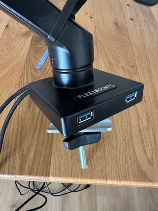 Soporte de mesa para monitor