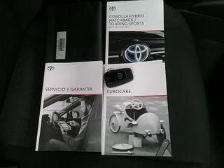 Toyota Corolla 2021 hibrido.