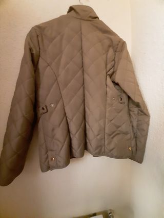 Cazadora camel de Precchio