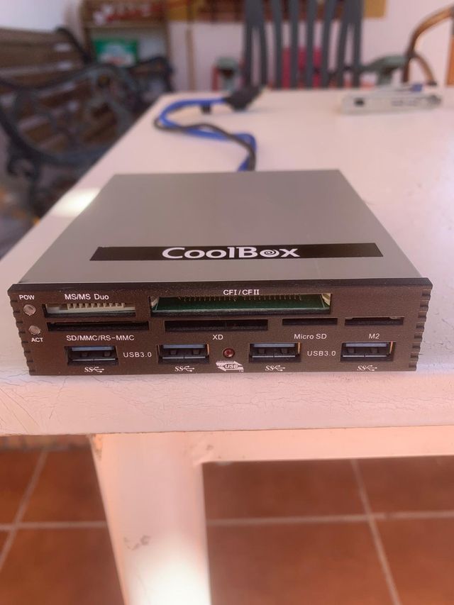 Lector de tarjetas interno para PC