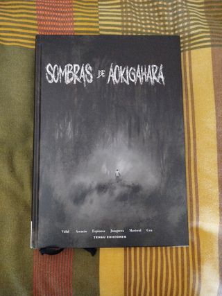 Sombras de Aokigahara