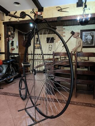 VELOCÍPEDO TAMBIÉN LLAMADO PENNY FARTHING