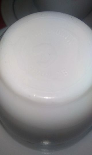 Set 4 tazzine con relativi piattini + 2 piattini 