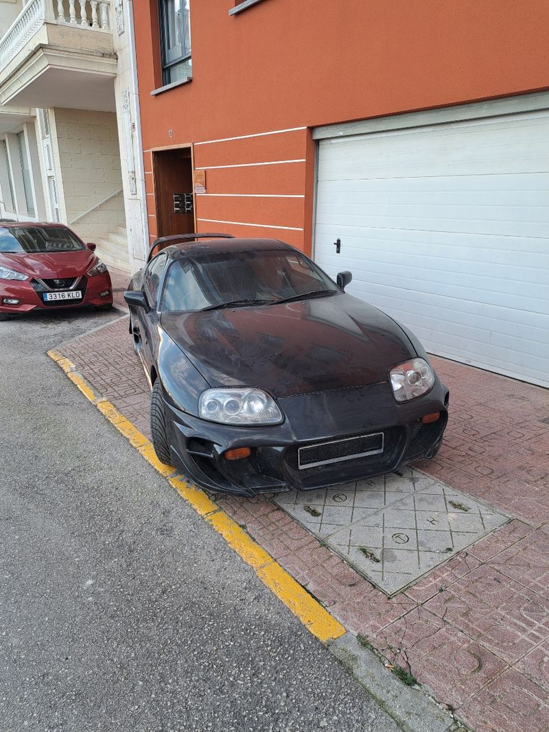 Toyota Supra mk4 - foto 1