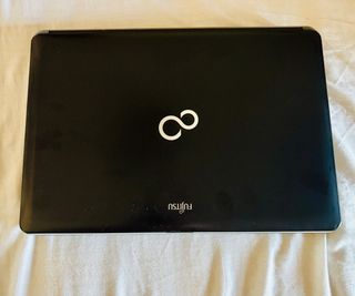 Portatil Fujitsu LifeBook i5 8Gb SSD.