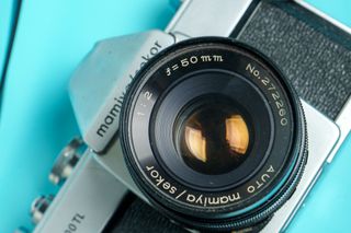 Mamiya 500 DTL + Obiettivo 50mm f/1.8 - Fotocamera