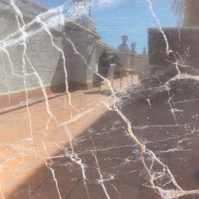 Rebajado. Porcelanico negro imitación marmol