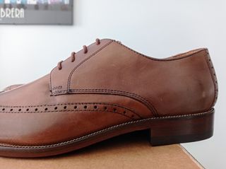 Scarpe Oxford Brogue Artigianali in Pelle Bata