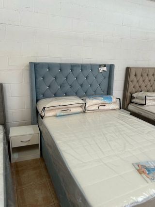 Cama de matrimonio 135x190  + CABECERO