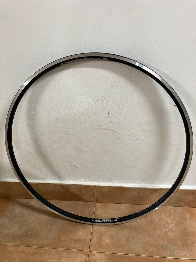 Llanta Campagnolo Neutron nueva