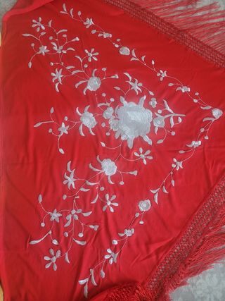 Pico rojo mujer con bordados blancos de huertana