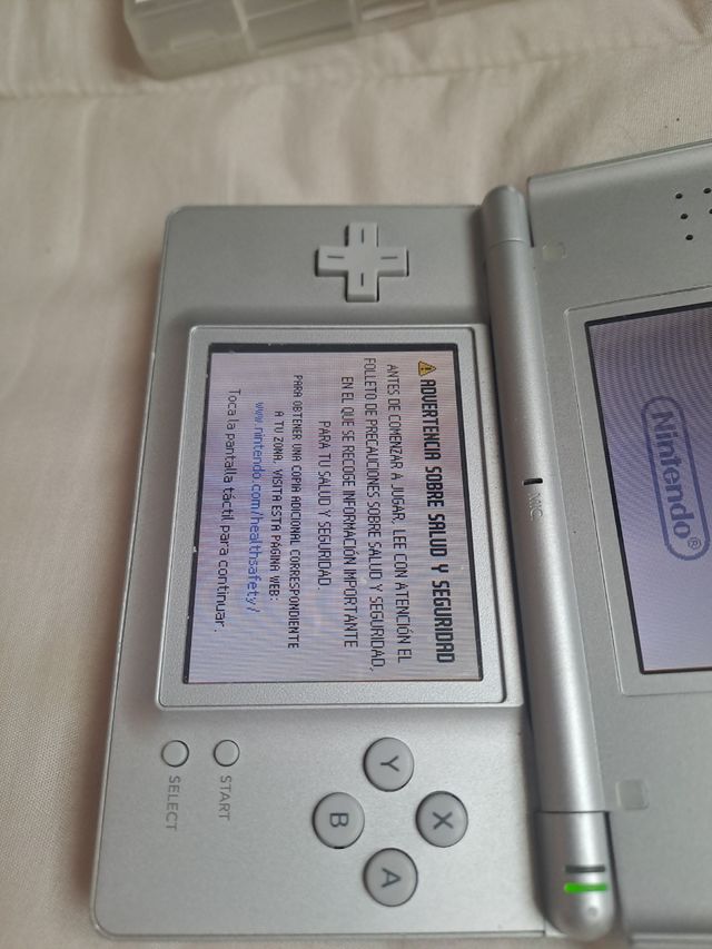 Nintendo DS más 3 juegos practicar ingles