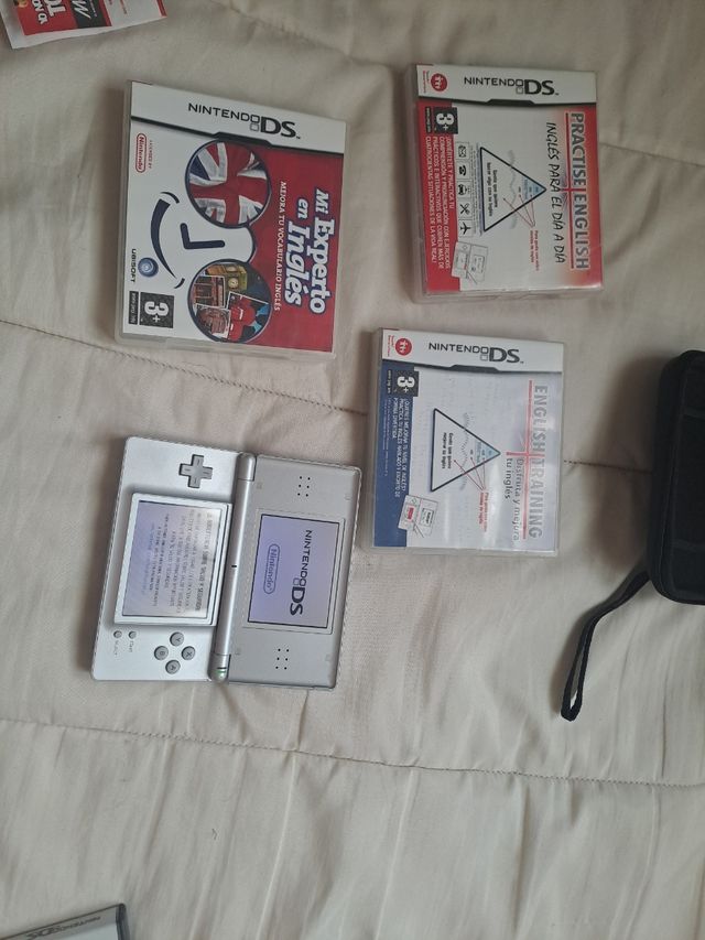 Nintendo DS más 3 juegos practicar ingles