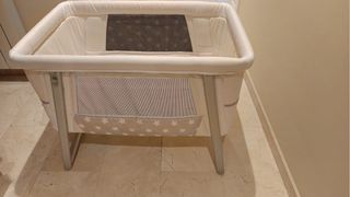 Minicuna cuna Babyhome como nueva casi sin uso