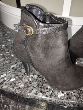 Botines negros