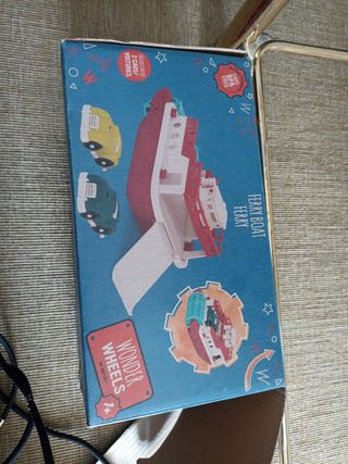 Ferri ,barco juguete