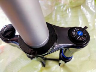 Horquilla 27,5 Boost SR Suntour AION 36 X