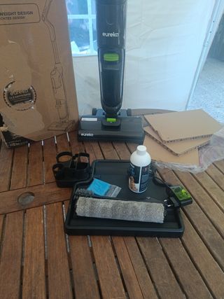 EUREKA NEW400 Aspirador Escoba sin Cable