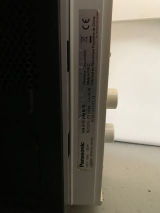 Microondas PANASONIC NNJ151WM