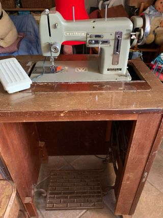 Máquina de coser Wertheim