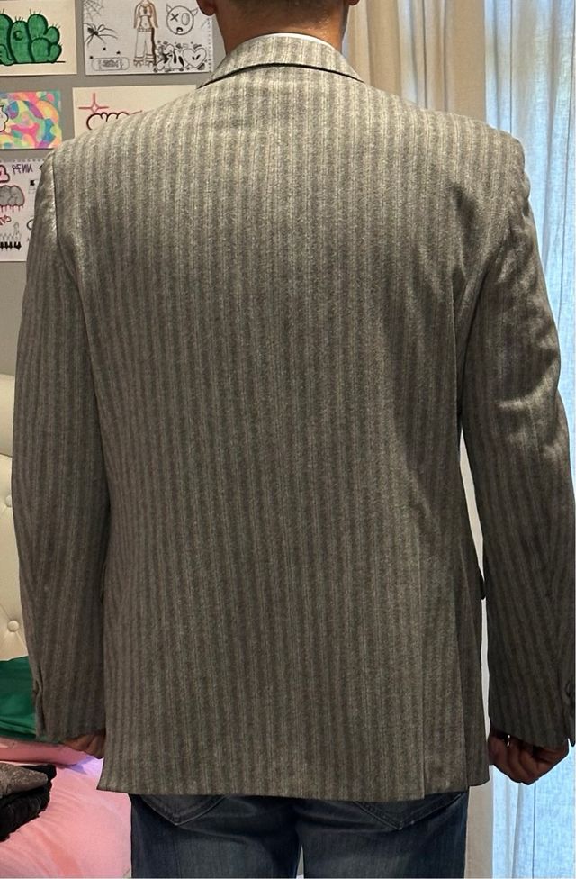 Giacca a righe verticali grigie Tagli 54.