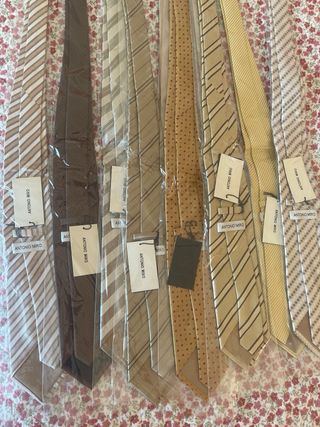 10 corbatas ANTONIO MIRO