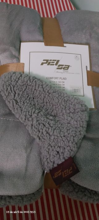 MANTA LIGERA PARA SOFÁ