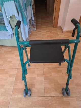 Andador de ruedas nuevo