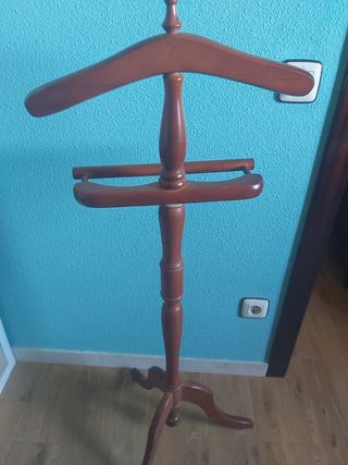 Perchero de pie